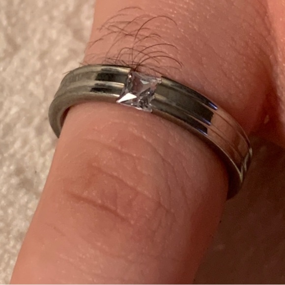 Silver tone band size 8 - Picture 2 of 7